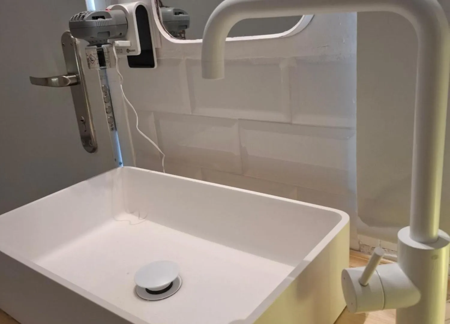 セビリアTiny House El Solアパートメント セビリア